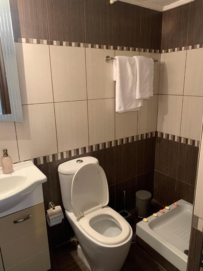Hommie Apartment Amaliada Eksteriør billede